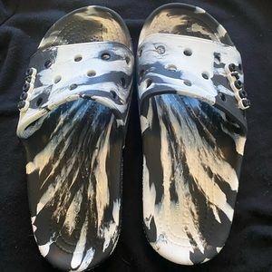Marble croc slides
